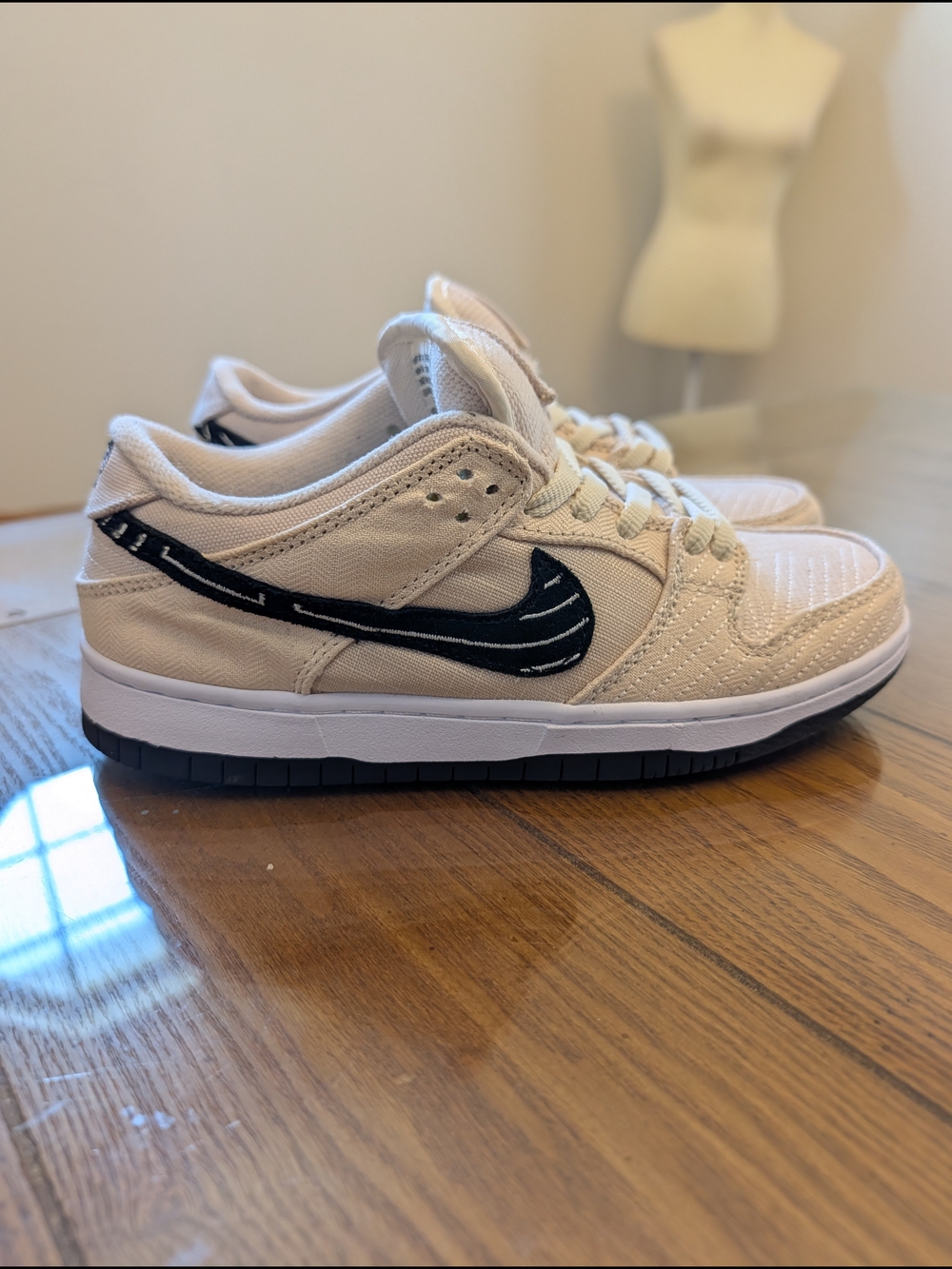 Nike SB Dunk Low x Albino & Preto Size Men's 8 Women's 9.5 FD2627-200